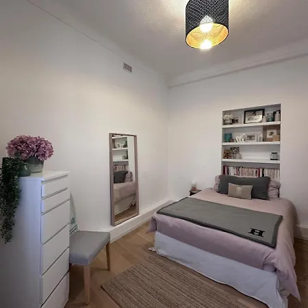 Charming Riquier Nice